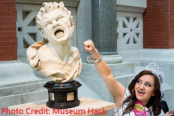 學他們的技巧，你的簡報會更有趣！這群「博物館駭客」，用遊戲和八卦來導覽藝術品，每年賺進270萬美金！