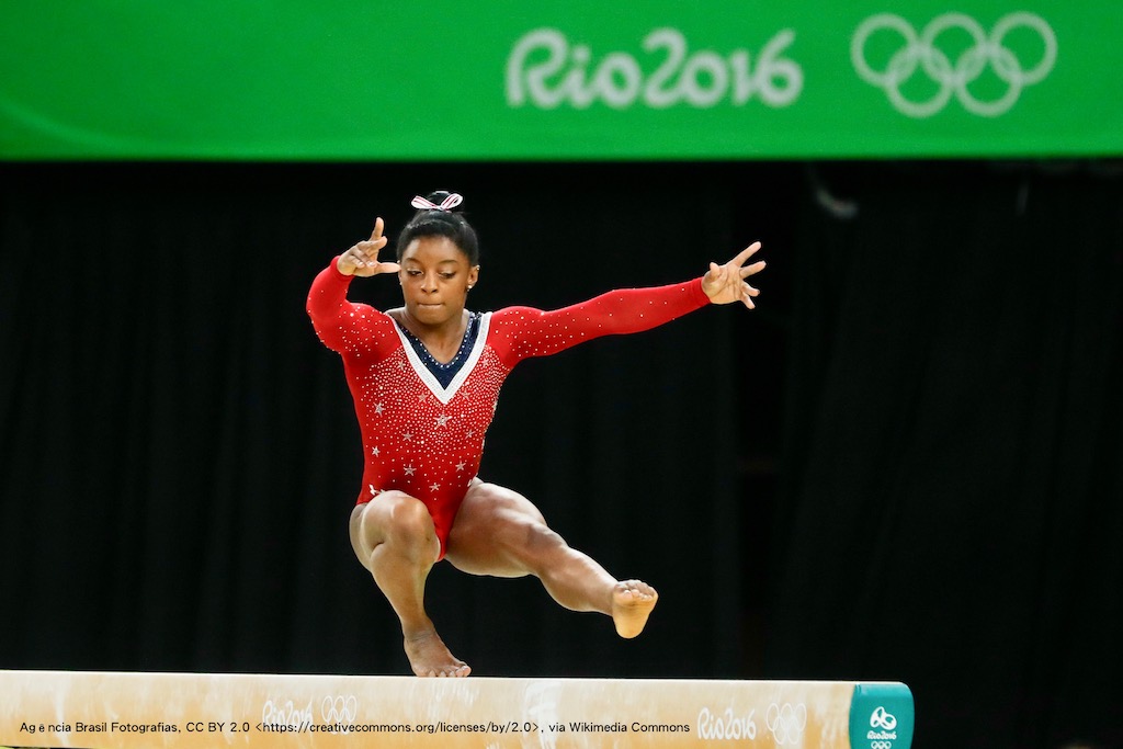 東京奧運的「冠軍」，拿到一面「銅牌」？美國體操選手Simone Biles，教我們如何參與「人生的奧運賽」