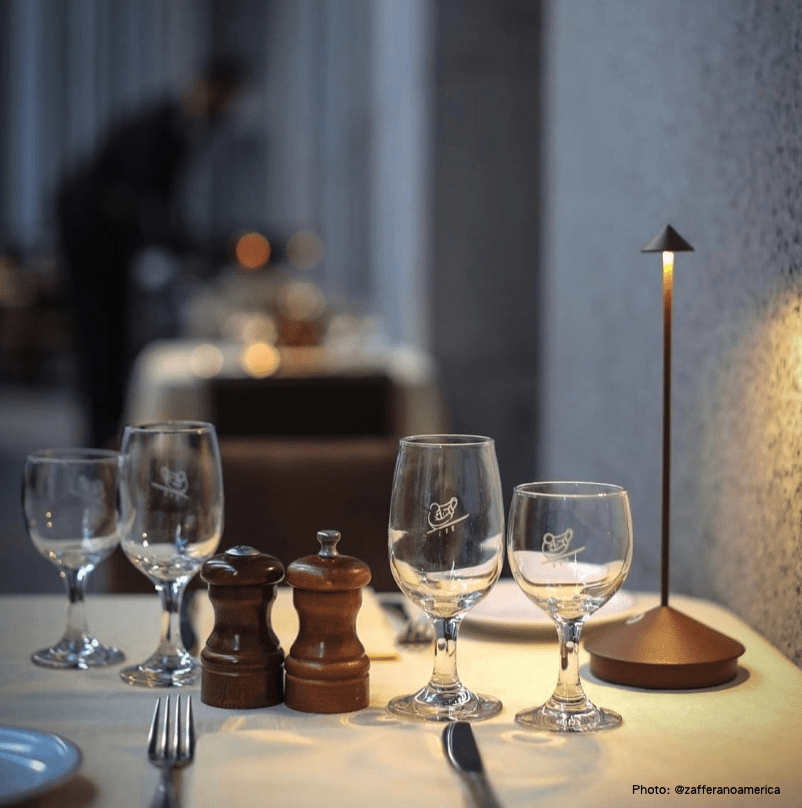 一年銷量成長910%！這款義大利桌燈，讓紐約人甘願放棄「燭光」晚餐